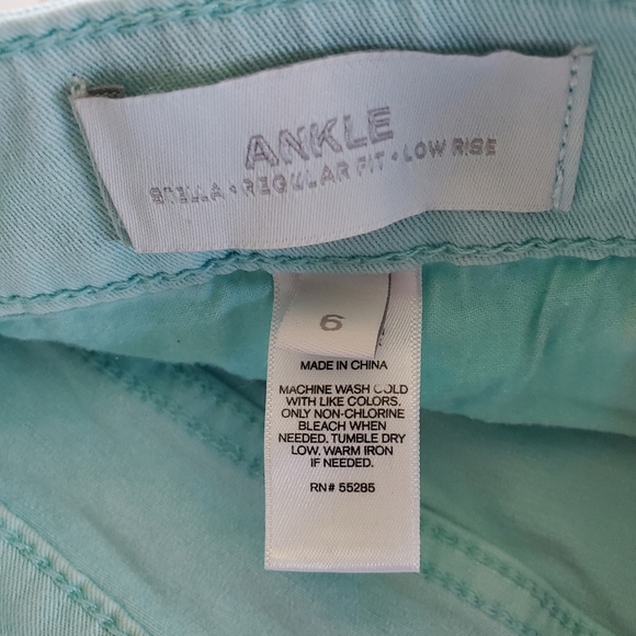 Express Skinny Jeans - Picture 6 of 7